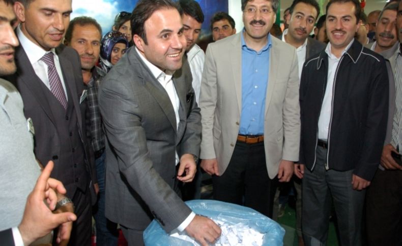 Tarım fuarında çekilişle tarım makinesi sahibi oldular