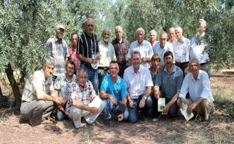 Tarla okulunda doğru çiftçiliği öğreniyorlar