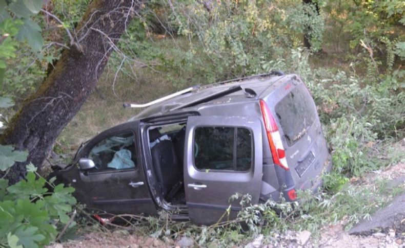 Tatil yolunda kaza: 1 ölü, 4 yaralı
