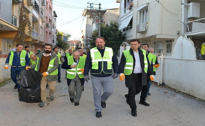 Temizlik ekibi bu kez Küçükçiğli'de!