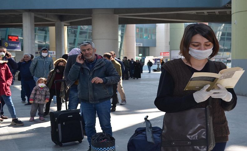 Terminalde izin belgesi kuyruğu, artan bilet fiyatlarına tepki