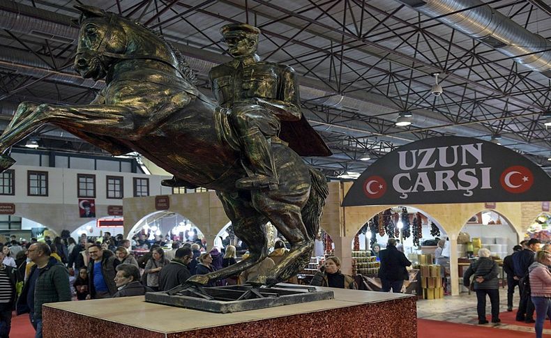 Ticaretin kalbi 'Uzun Çarşı' İzmir’e taşındı