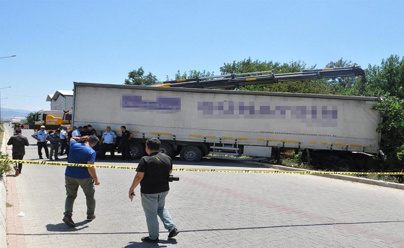 TIR'ın çarptığı motosiklet sürücüsü öldü