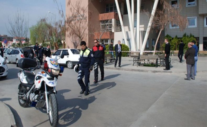 Tire Devlet Hastanesinde bomba hareketliliği