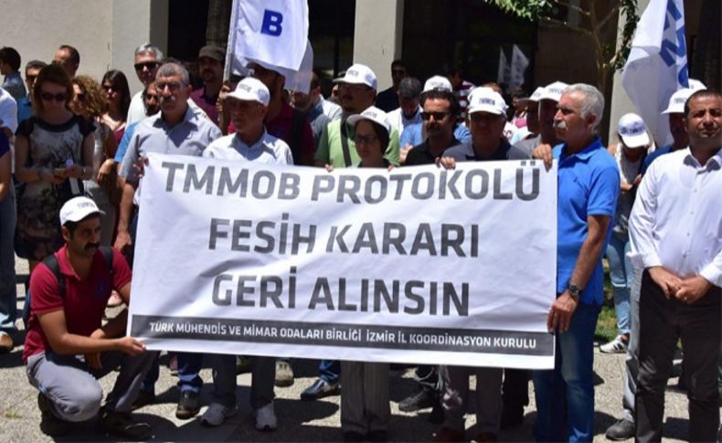 TMMOB'dan SGK önünde protokol tepkisi