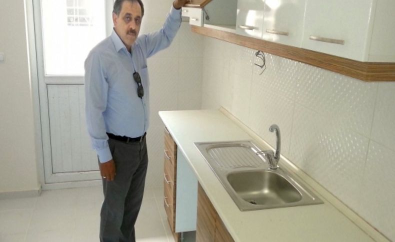 TOKİ, Akyazı'da örnek daireyi konut alacakların beğenisine sundu