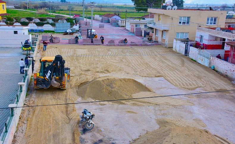 Torbalı'da asfalt ve parke taşı seferberliği