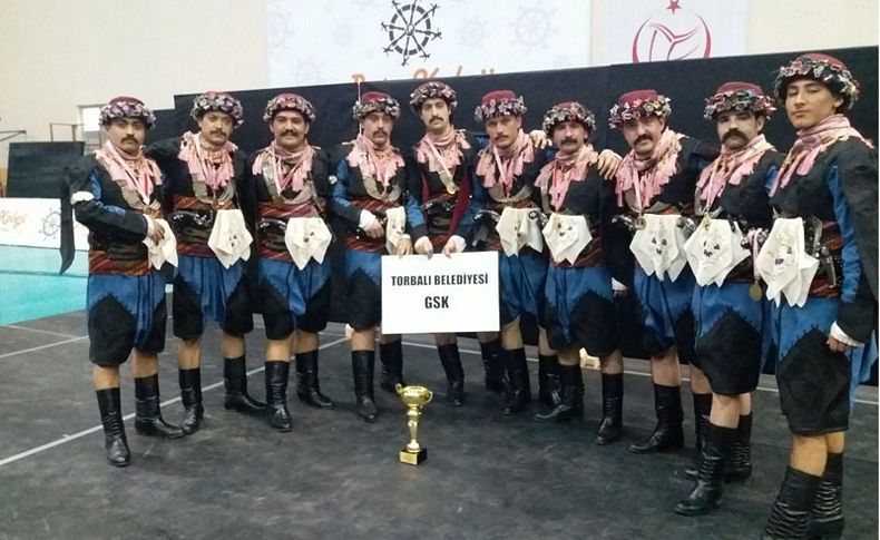 Torbalı'nın zeybekleri İzmir'in birincisi