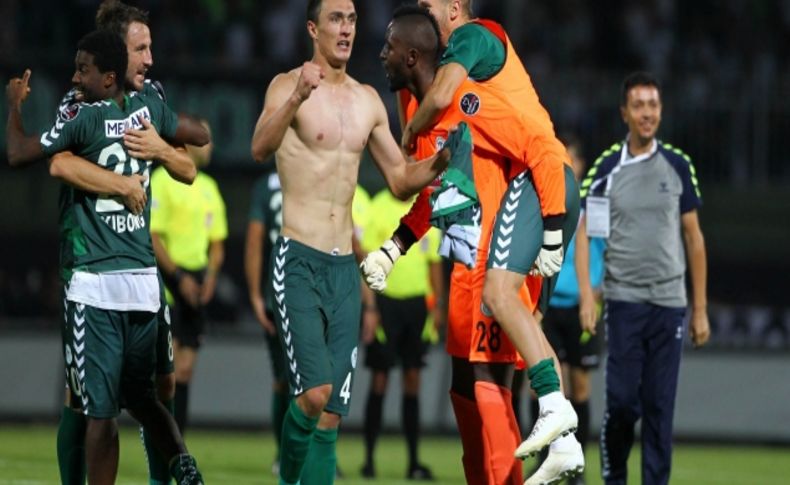 Torku Konyaspor: 3 - Fenerbahçe: 2