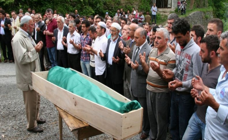 Trafik kazasında ölen taraftarın cenazesi toprağa verildi