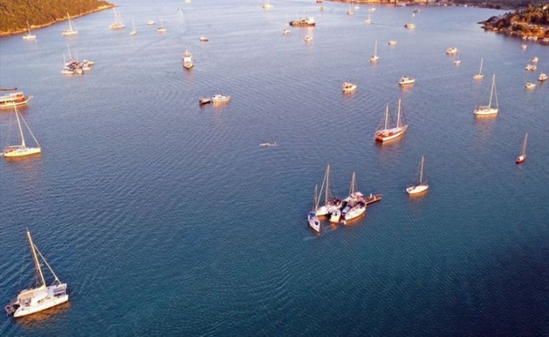 Tsunaminin vurduğu Seferihisar görüntülendi