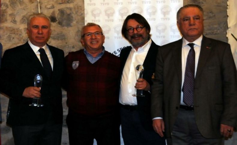 TSYD İzmir Şubesi Yılın Spor Ödülleri sahiplerini buldu