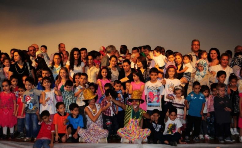 Tüp bebek merkezi'nde 10'uncu yıl kutlaması
