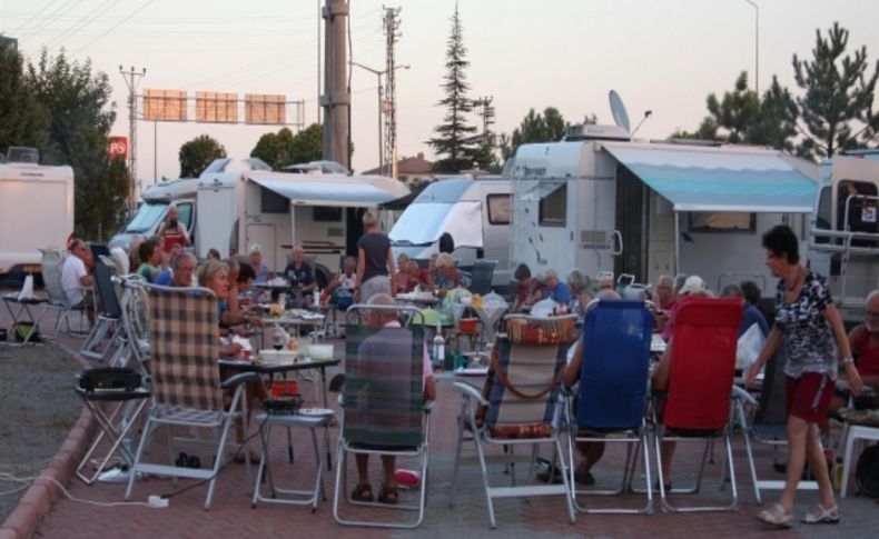 Turistler Karatay'ın Karavan Parkı'ndan memnun ayrılıyor