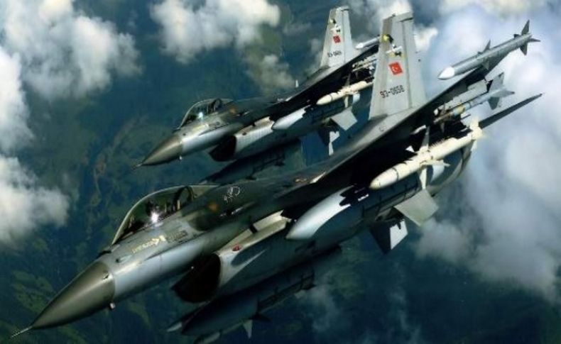 Türk F-16'larına Yunan jetlerinden taciz