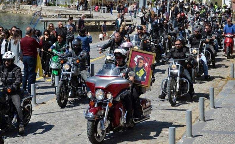 Türk polisi Foçalı'ların kalbinde