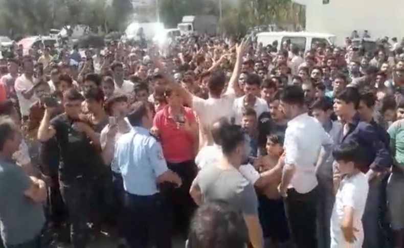 Türk ve Suriyeli işçilerden ortak zam eylemi