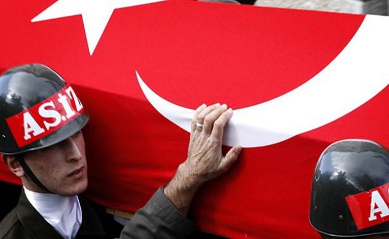Türkiye şehitlerine ağlıyor