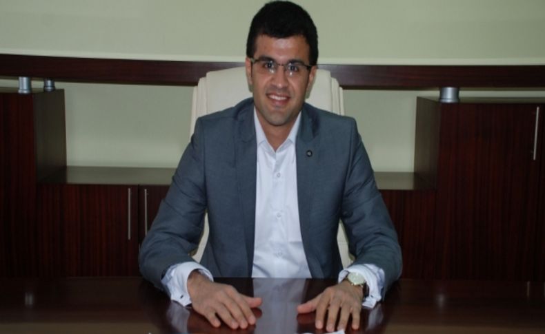 Türkiye'nin en genç Milletvekili İzmir'e geliyor