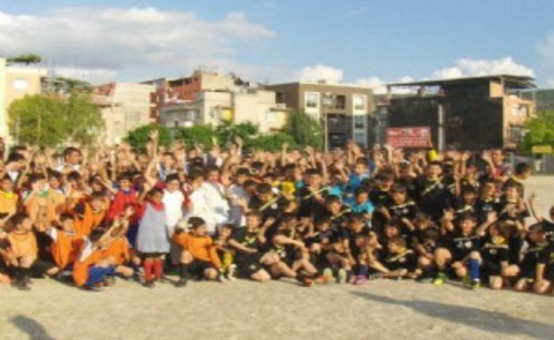Futbol turnuvasında ambulans krizi