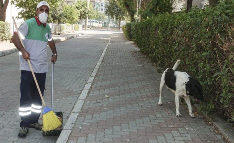 'Kola' ve temizlik işçisi 10 kilometrelik mesaiyi birlikte tamamlıyor!