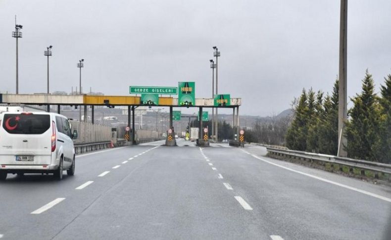 Uçakla İzmir’e gitmek otobanın yarı fiyatına