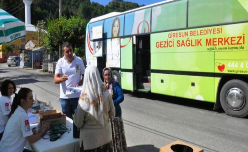 Ücretsiz gezici sağlık merkezi mahallelerde hizmet üretiyor
