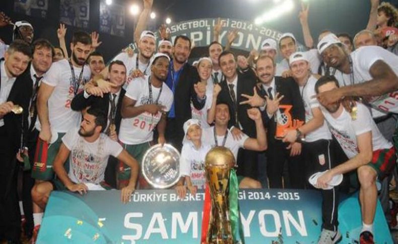 Ufuk Sarıca şampiyonu topladı