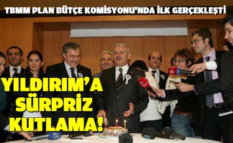 Ulaştırma Bakanı Yıldırım'a, 10'uncu Yıl Pastası