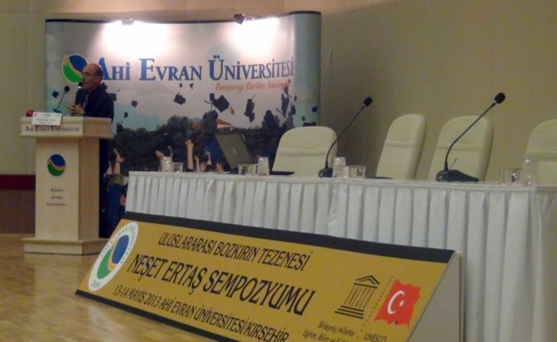 Uluslararası Bozkırın Tezenesi Neşet Ertaş Sempozyumu başladı