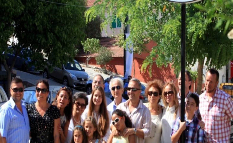Ünver’in ismi Karabağlar’da