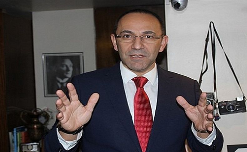 Urla Belediye Başkanı CHP'li İbrahim Burak Oğuz, FETÖ'den tutuklandı