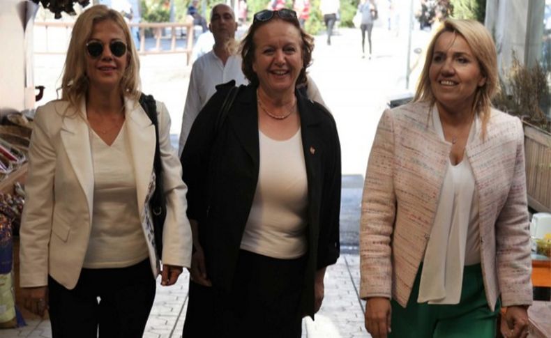 Urla'da kadın buluşması