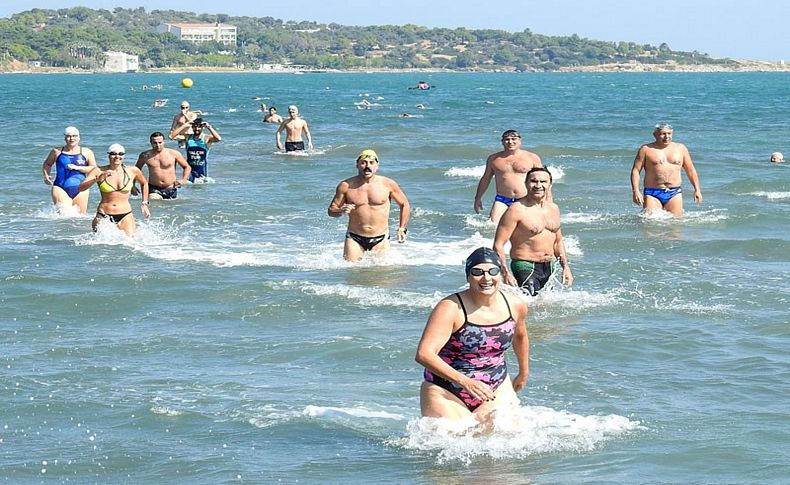 Urla'da yüzme ve çevre şenliği