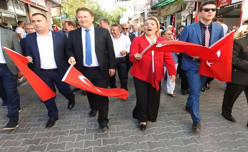 Urla kurtuluşunu kutladı