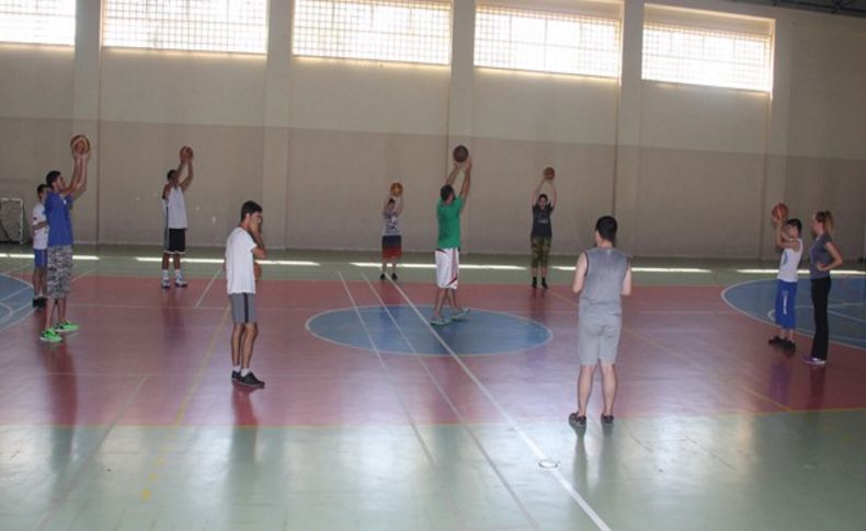 Urla sporda 'engel' tanımıyor