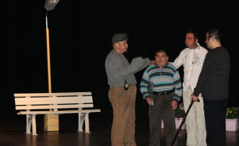 Uşak Mehmet Atak Toplum Ruh Sağlığı Merkezi hastaları program düzenledi
