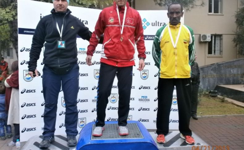 Uşaklı genç maratoncu iki birincilik kazandı