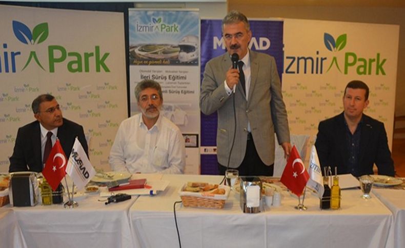 Vali Ayyıldız İSTOK'a konuk oldu