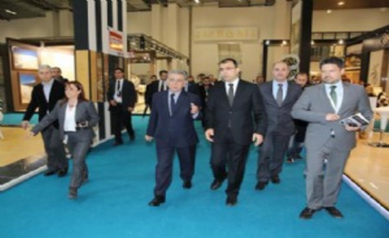 Ve Vali Toprak Fuar İzmir'de...