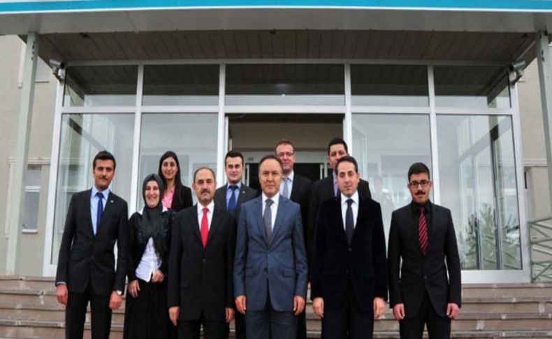 Vali Altıparmak, tarım ve hayvancılık brifingi aldı