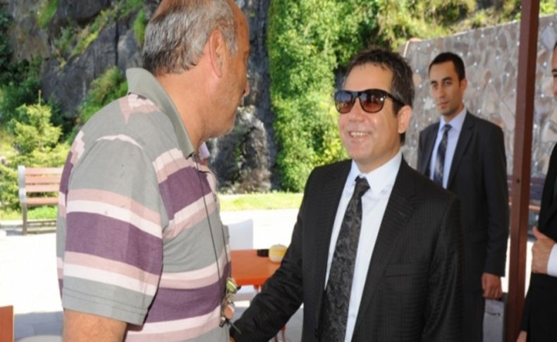 Vali Cirit: Sınırda bürokrasiyi azaltmak mecburiyetindeyiz