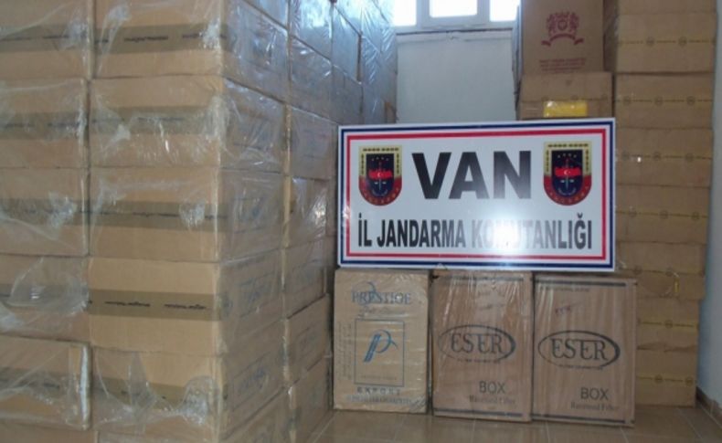 Van'daki kaçakçılık operasyonu: 15 kişi gözaltına alındı
