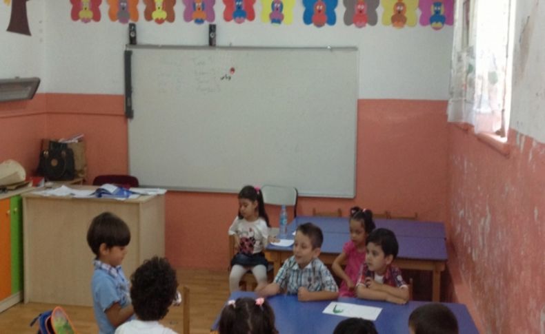 Velilerden 'rutubetli ve bakımsız sınıf' tepkisi (Özel)