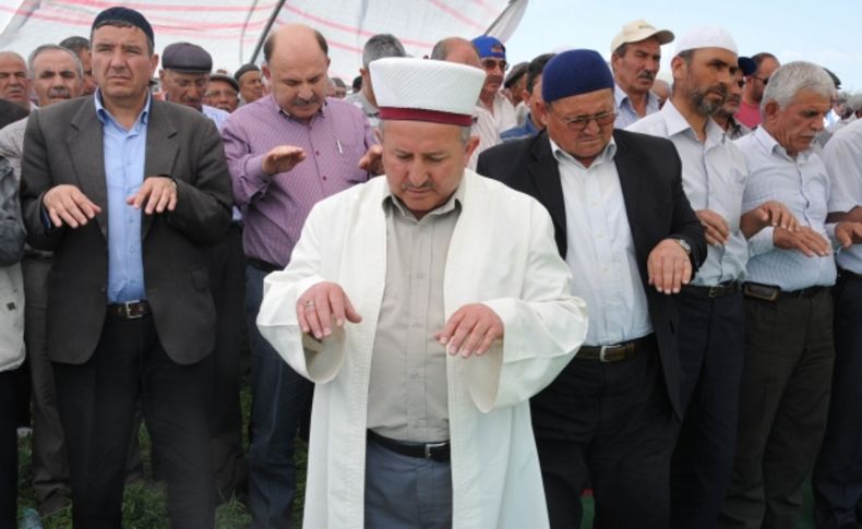 Verim kaybı tehlikesi çiftçiyi yağmur duasına çıkardı