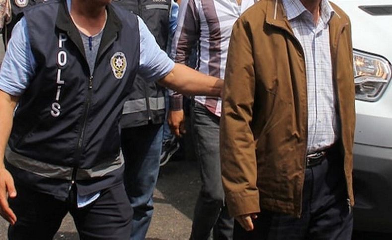 Vijdansız baba çocuklarının ellerini sobada yaktı