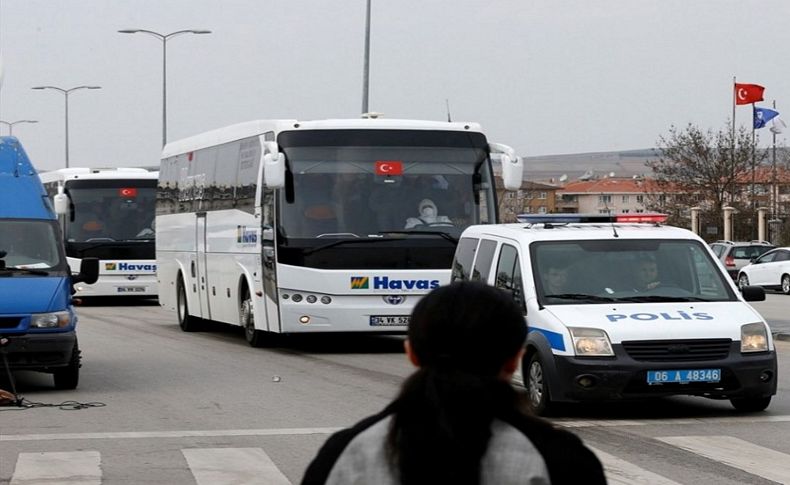 Virüs semptomları belirlenen 5 kişi hastaneye kaldırıldı