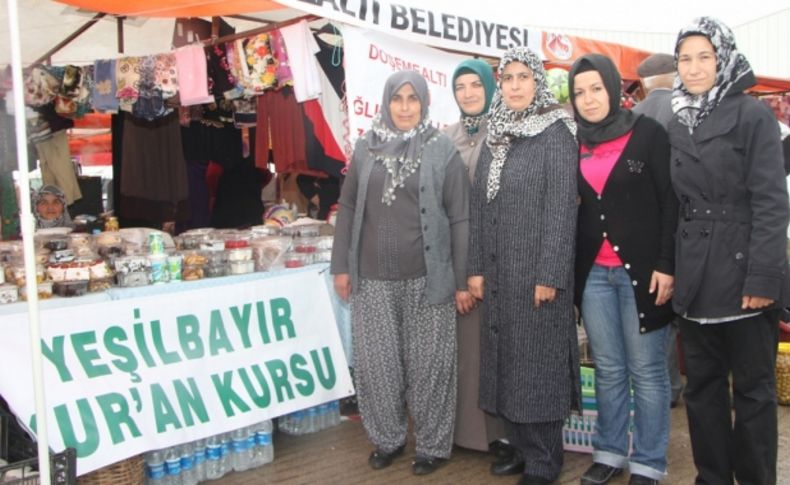 Yağmura rağmen hayırseverler kermesi boş bırakmadı