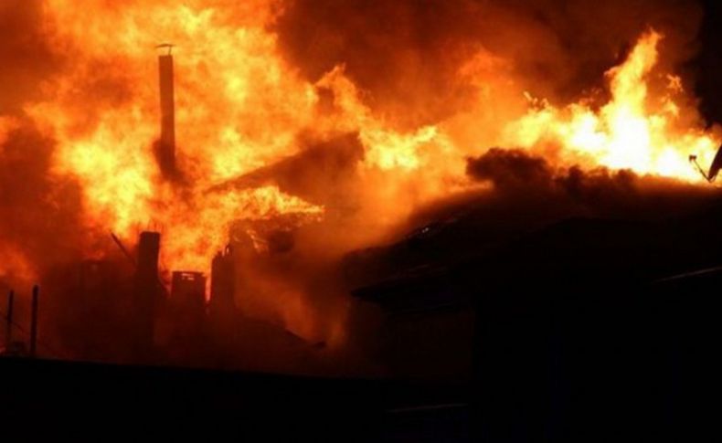 Yakıt krizi protestosunda hükümet binaları yakıldı