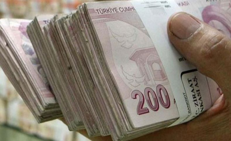 Yaşlı adamı evlenme vaadiyle 350 bin TL dolandırdılar